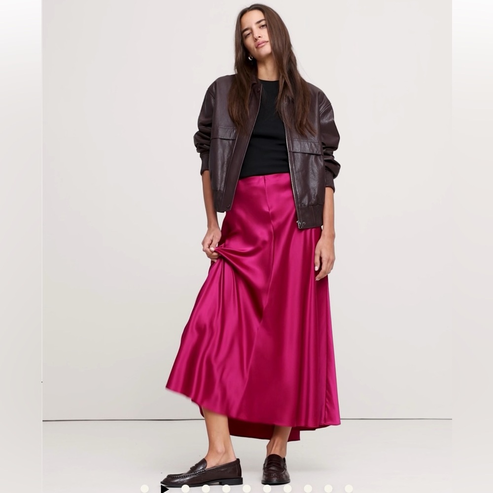 Banana Republic Fuchsia Pink Mid Flair Skirt